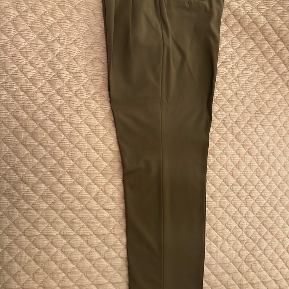 Gorgeous Ralph Lauren 100% Wool Suit in a Grey/Taupe. Men’s Size 46R. - Picture 9 of 11